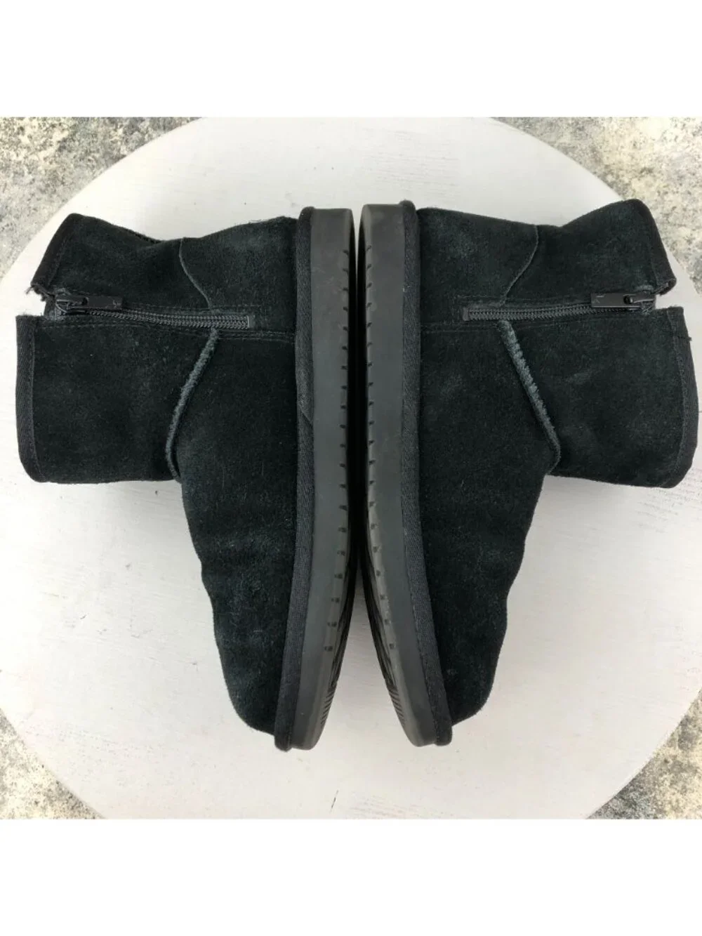 Koolaburra UGG Kid's Size 5 Koola Mini Black Suede Closed Toe Faux Fur Boots